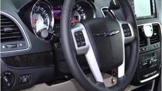 preview picture of video '2014 Chrysler Town & Country New Cars Louisville KY'