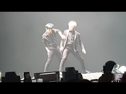 180901 WANNA ONE | ONE : THE WORLD MANILA 2PARK / 분쏘단 (PARK WOOJIN & PARK JIHOON) - BOOMERANG INTRO