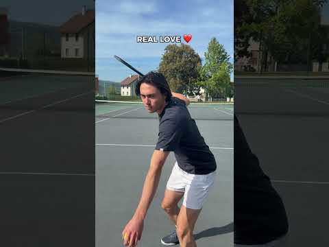 Fake or Real love 😍                 #tennisfrance #tennis