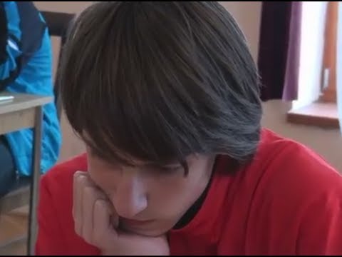 7.3.1  Petr Walek  -  Jerguš Pecháč   ½ - ½