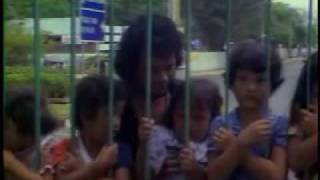 Download lagu RHOMA irama - Yatim Piatu mp3 Download lagu RHOMA irama - Yatim Piatu mp3