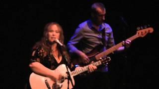 Gretchen Peters Blackbird