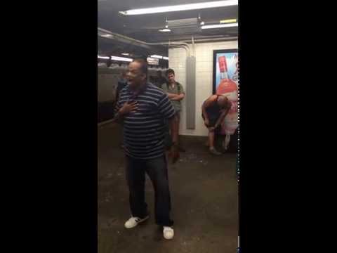 Amazing Manhatton New York Subway Singer  [CHANGE IS GONNA COME]