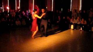 Alessandra Rizzzotti Esteban Moreno Milano Galleria Meravigli 11-12-09 004.avi