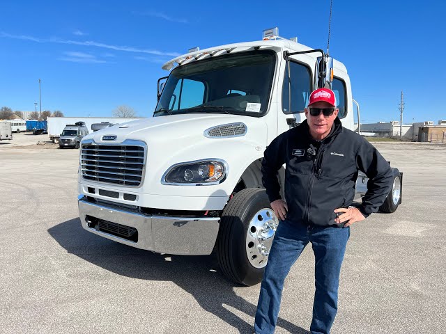 Preview image of 2023 Freightliner Upfit Package M2 106 (11N231982) youtube video