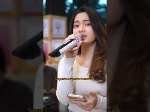 Ratu Aulia Nyanyi Lagu Seandainya - Vierra