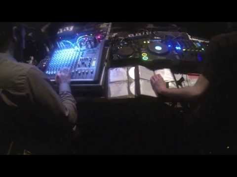 STAND HIGH PATROL: Automatic Attack - Live - Temps machine