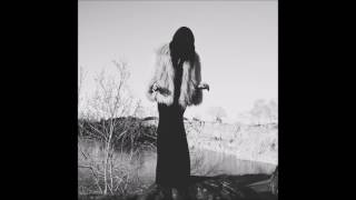 Chelsea Wolfe - The Warden
