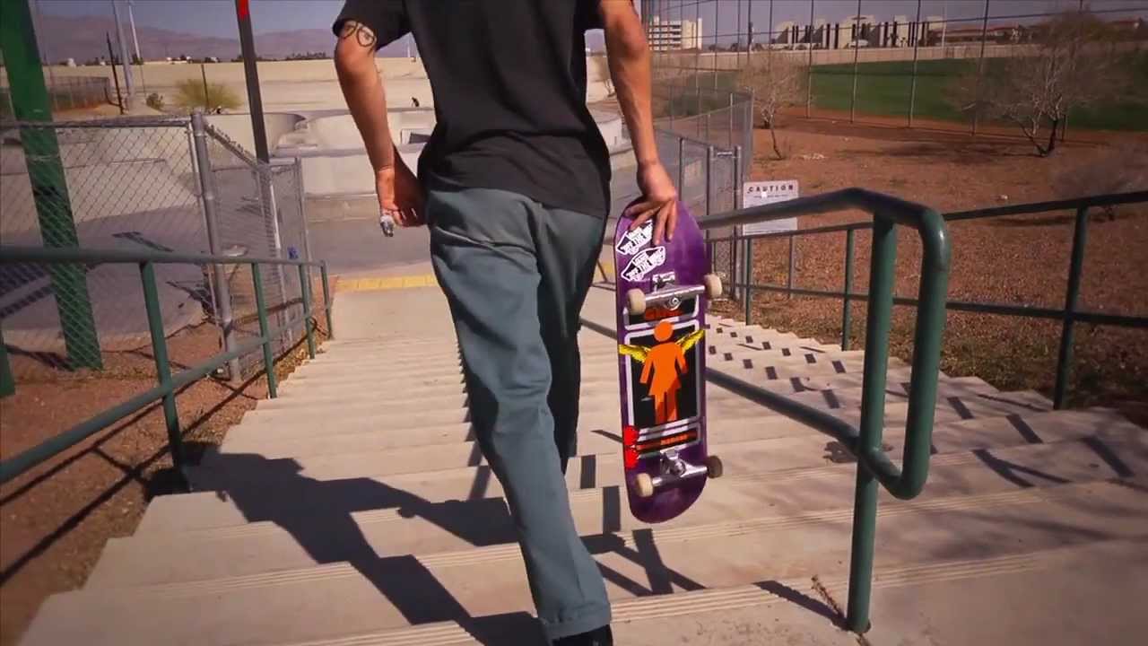 Girl & Chocolate Trailer [Pretty Sweet]