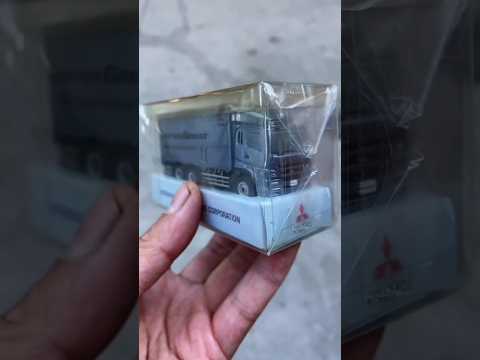 Diecast Mitsubishi Fuso Super Truck Model 1:10#shorts #reels #truck #viral #trending #fuso #diecast