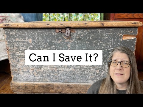 Can I Save It? | Old Trunk Makeover