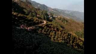preview picture of video 'Darjeeling toy train and Lepchajagat.flv'