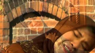 Download lagu Menunggu by Rahmawati Jamal MA mp3