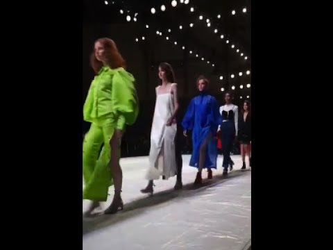 Mercedes Benz Fashion Week - Trinhbecx