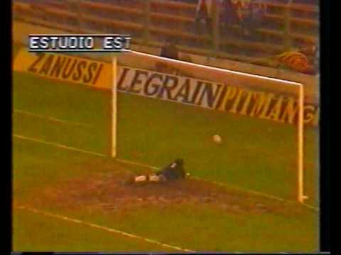 Real Zaragoza. Golazo de señor contra el Murcia.