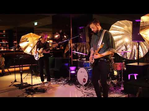 FLUUR - Sunday Sounds, music live @5