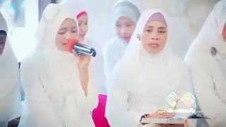 Women Beautiful Quran recitation  Surah ar-Rahman