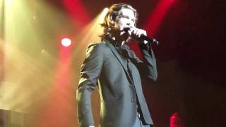 Amaury Vassili - Skyfall