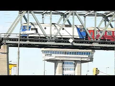 100824  936 Oradea-Mangalia in Agigea railway bridge