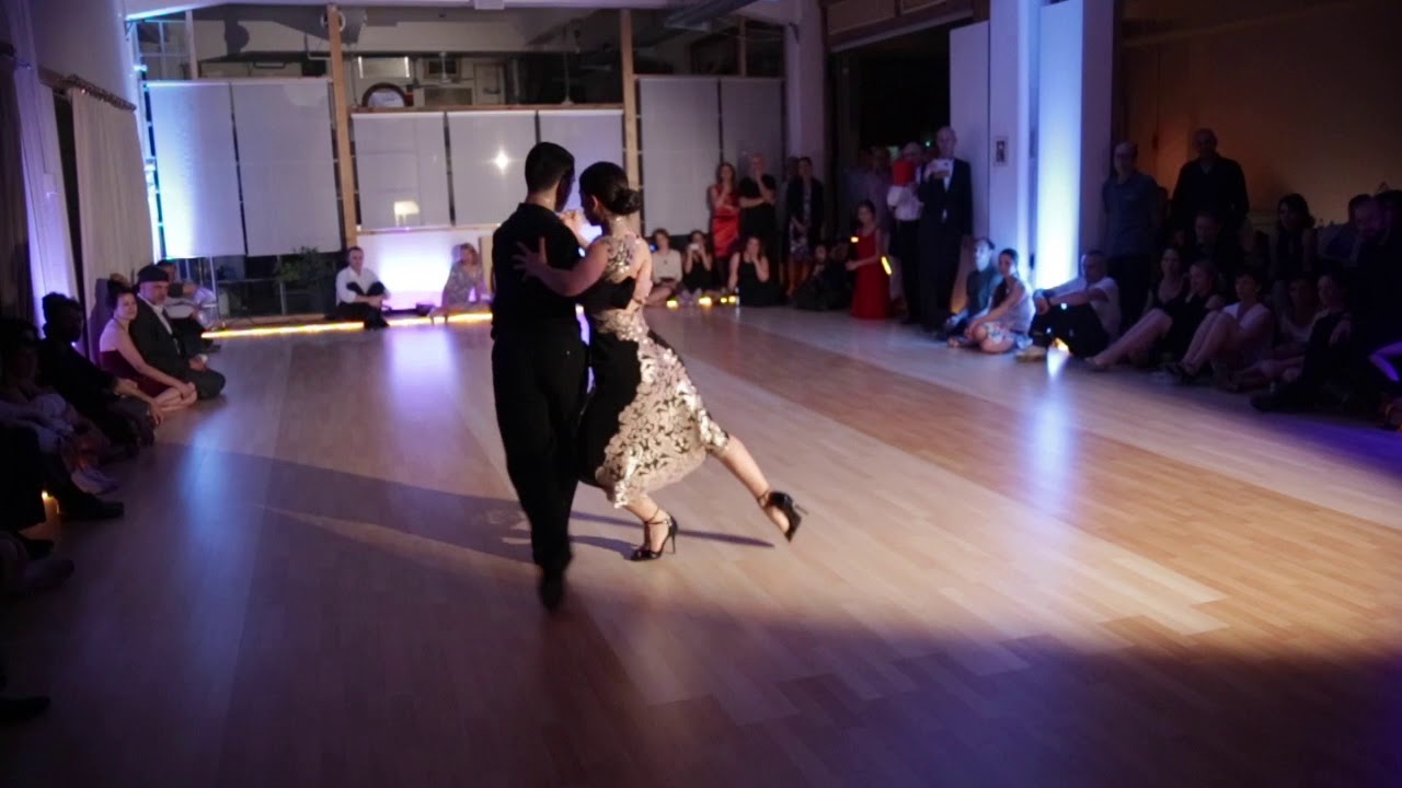 Marianna Koutando et Vaggelis Hatzopoulos at Milonga de la Farmacia, Lausanne, 19.05.2018. Tango 3