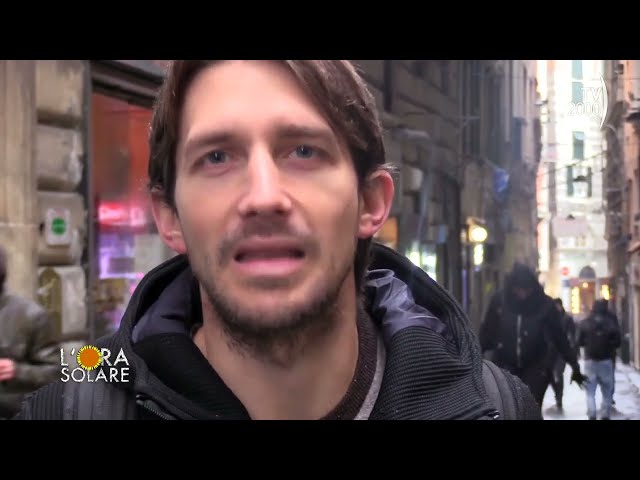 Vídeo relacionado con La Genova di Fabrizio De André (Quest'Italia)