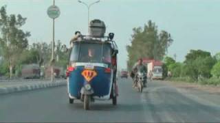 preview picture of video 'Rickshaw Run Summer 2008  Video 2'