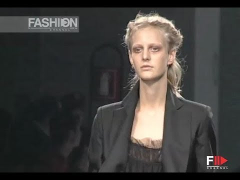 ANNA MOLINARI Spring Summer 2002 Milan - Fashion Channel