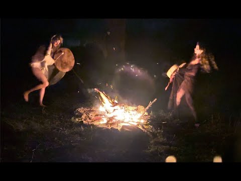 Rúnahild - Seidrúnar (Of Rune Essence)