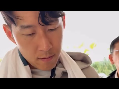 HEUNG-MIN SON SIGNING AUTOGRAPHS FOR THE SPURS FANS: The Squad Meet Supporters at the Kerry Hotel