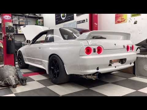 R32 GTR Exhaust sound TOMEI