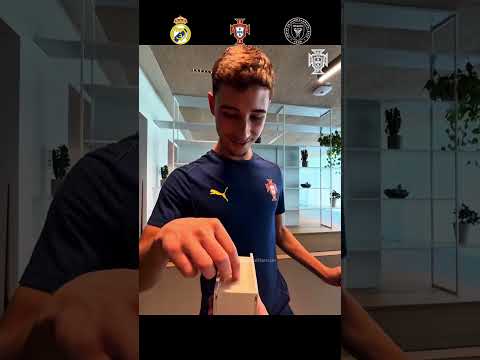 Spider Scare Prank! #realmadrid #funny #shorts #intermiami