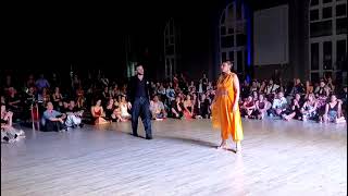 Video thumbnail for Bruno Tombari y Rocio Lequio  - "La Bordona"  - Orquesta Anibal Troilo