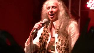 MARIA BETHÂNIA - SANTA BÁRBARA / VENTO DE LÁ / IMBELEZÔ EU - SALVADOR - 4.12.2016