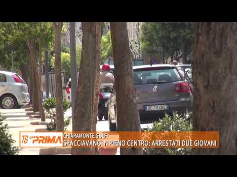Spacciavano in pieno centro: arrestati due giovani