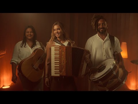 Lucy Alves - Pout-pourri Cavalos de Cão / Banquete de Signos (Live Session)