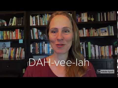 Pronouncing  Dávila