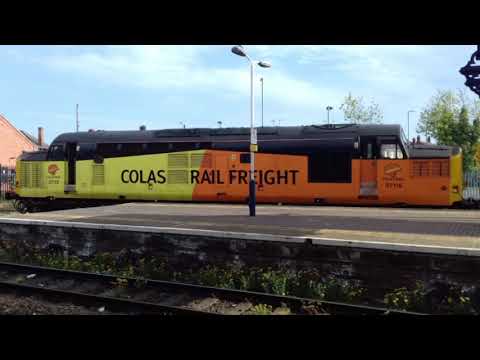 Brief view of 37116 @ Sleaford - 14/05/18