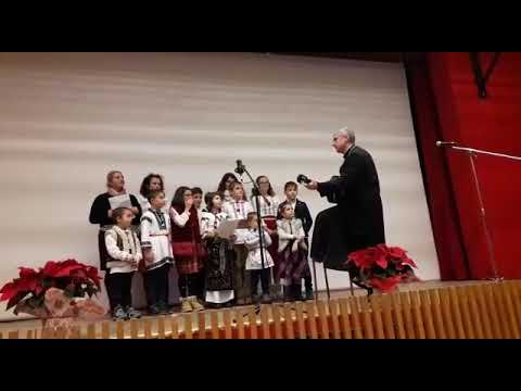 Colind - Cor de copii Paraclis Acoperământul Maicii Domnului Pino Torinese acomp. de Pr. Sorin Petre