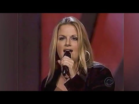 Trisha Yearwood & Vince Gill "Crazy" & "I Fall To Pieces" Live Patsy Cline cover 2000