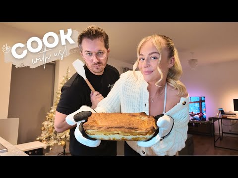 COOK WITH US !! 👩🏼🍳 Easy Chicken & Leek Pie 🥧😋