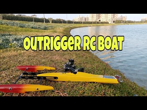 Outrigger rc boat with  Radiolink RC6GS long range radio