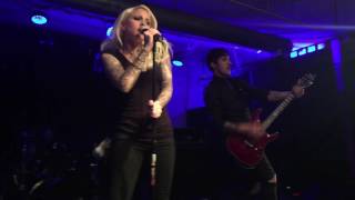 Stitched Up Heart - Never Alone live 05/21/16