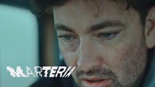 Musik-Video-Miniaturansicht zu Niemand bringt Marten um Songtext von Marteria