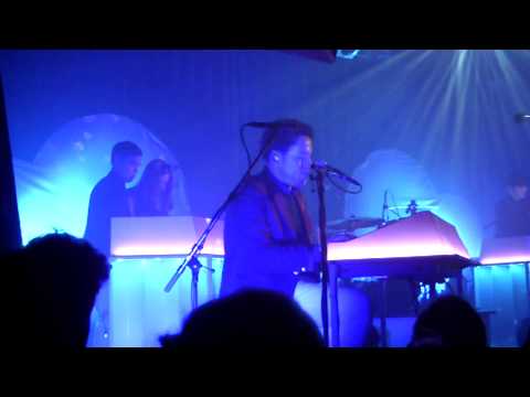 Metronomy - 'Reservoir' (Live at Melkweg, Amsterdam, April 1st 2014) HQ