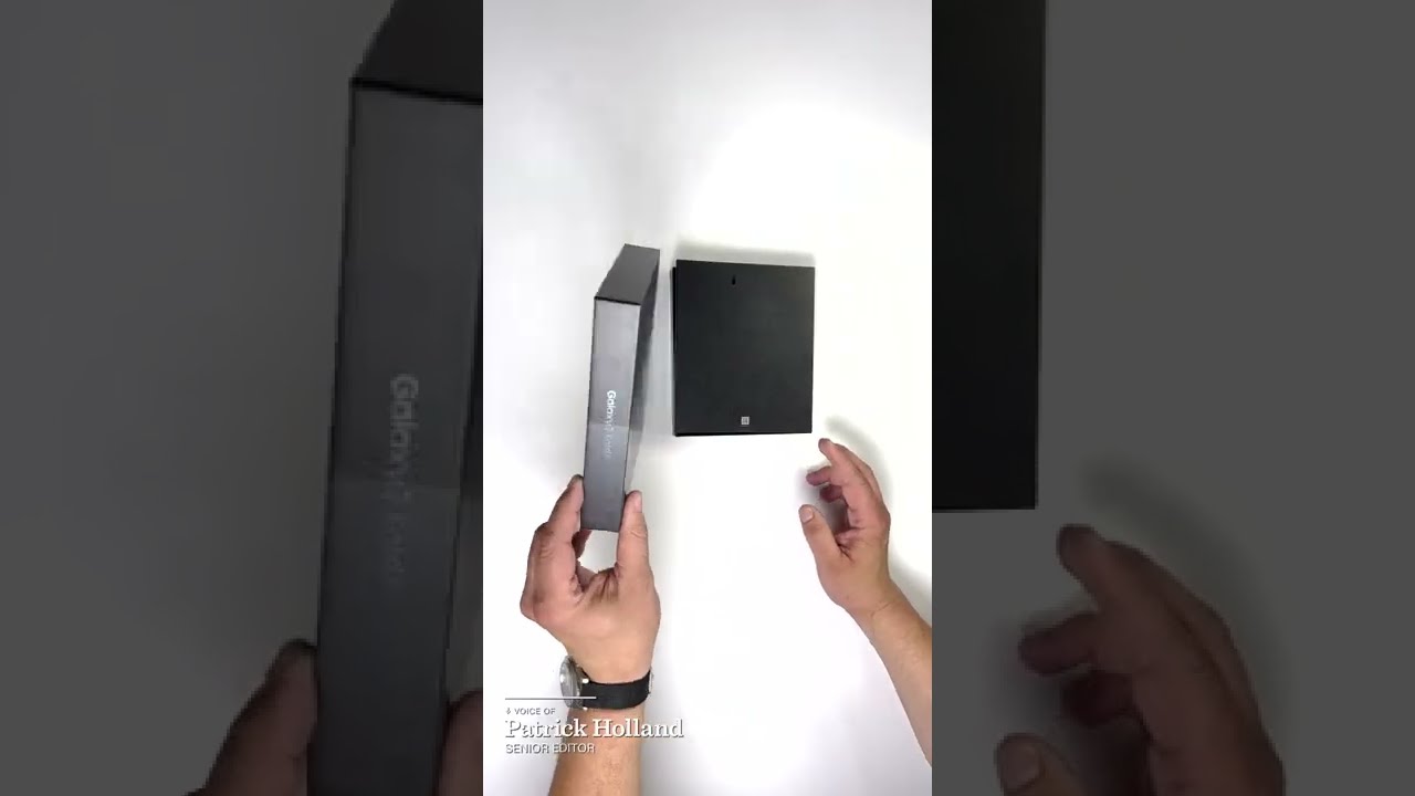 Galaxy Z Fold 4 Unboxing #shorts