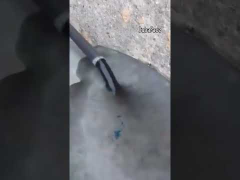 This is how the water falls from the aqueduct in Palma Soriano, Santiago de Cuba 🇨🇺 February 19, ...