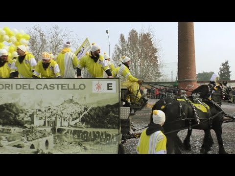 I Difensori del Castello carro da getto - Carnevale Ivrea 2016