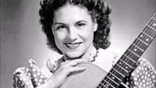 Kitty Wells - **TRIBUTE** - Mommy For A Day (1958).