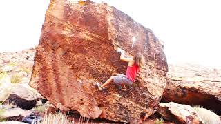 Video thumbnail of Ghost Vein, V7. Moe's Valley
