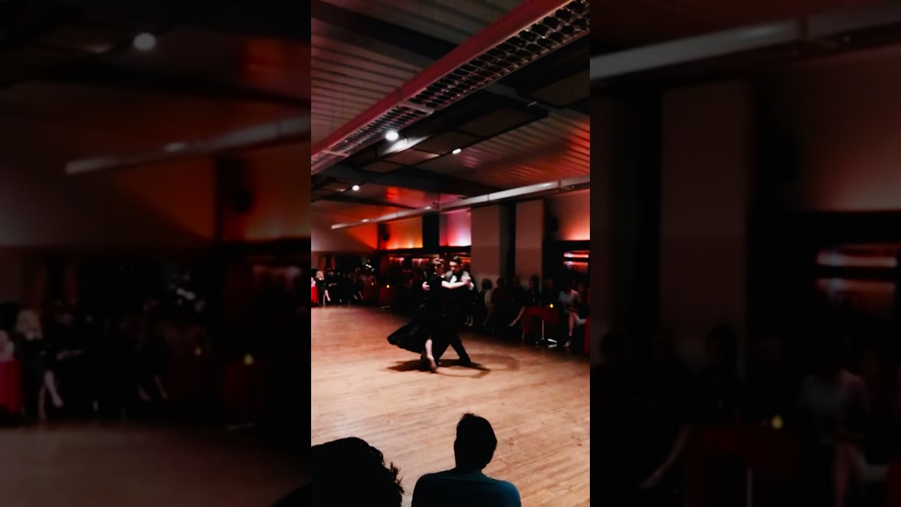 Video thumbnail for Veronica Palacios y Julio Saavedra Milonga “La Pantera Rosa” 18/12/2021Barcelona